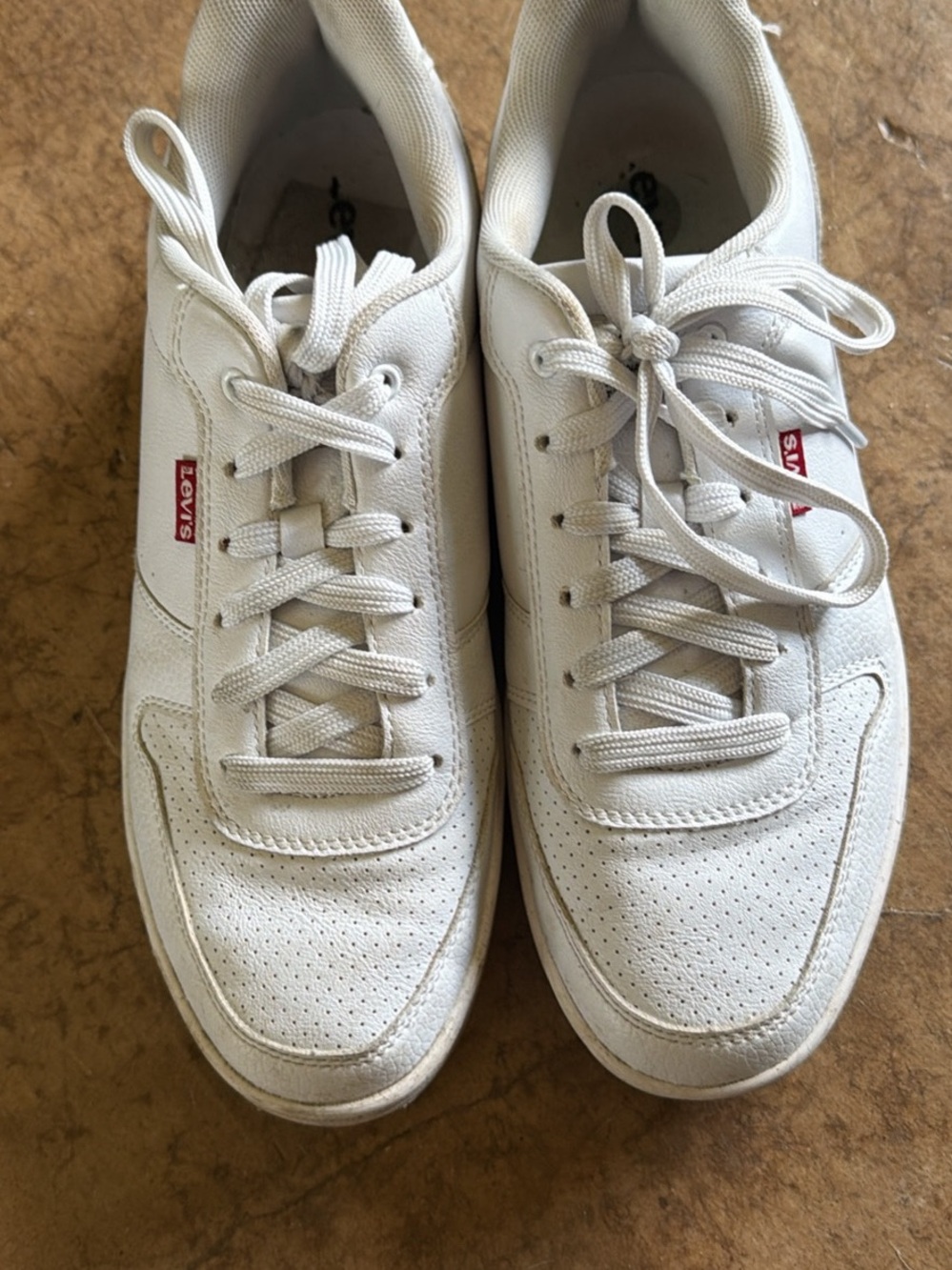 Levi's Women's White Low-Top Lace-Up Sneakers